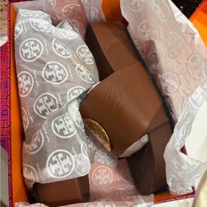 Tory Burch Palo Slides. Sz 8. Box, Dust Bag, Original Box/Packing All Included.
